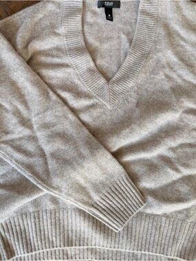 Aqua Men's V-Neck Sweater in Light Beige Heather